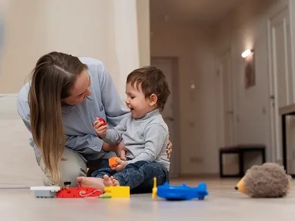 Geleceğin Çocuk Bakımı: 25 Yıllık Güvenin Yapay Zeka Algoritmalarıyla Buluştuğu Nokta