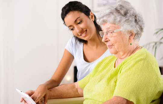 Evde Yaşlı Bakıcı hizmetilerimiz